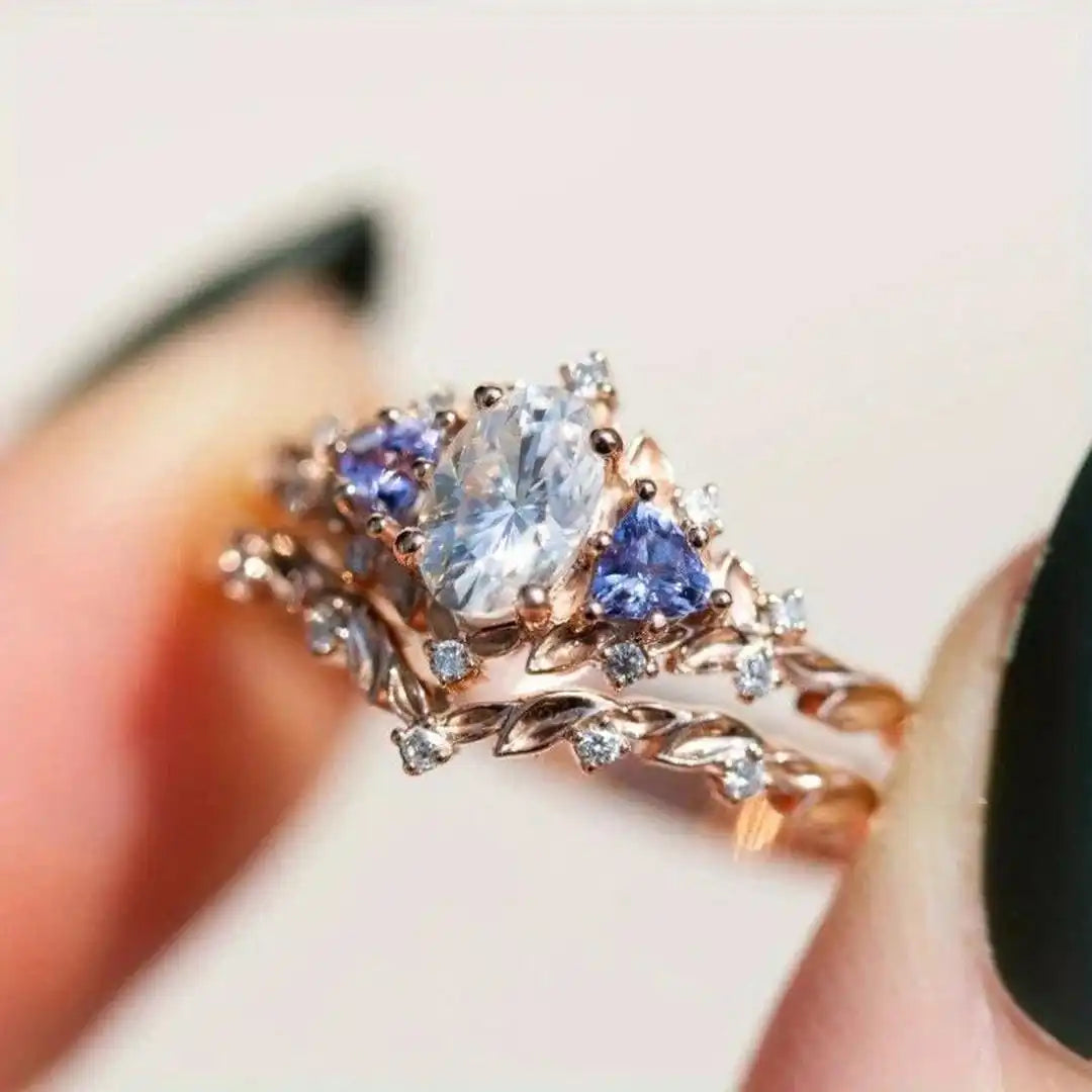 Vintage ring in shiny gold