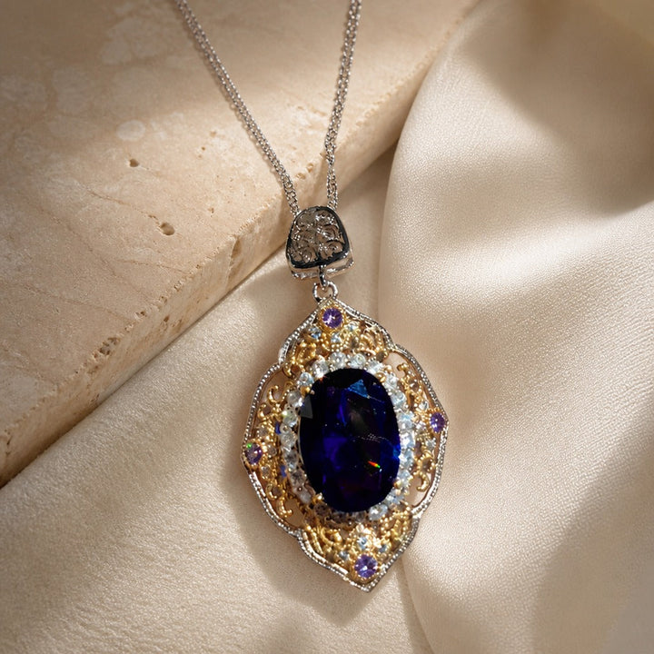 Vintage Necklace with Zirconia Court