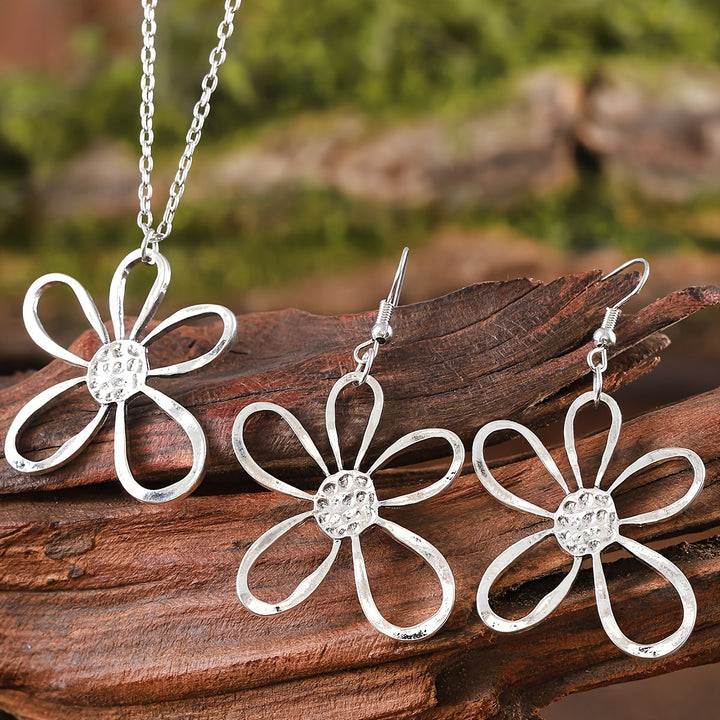 Boho Flower Jewelry Set (Necklace and Earrings)