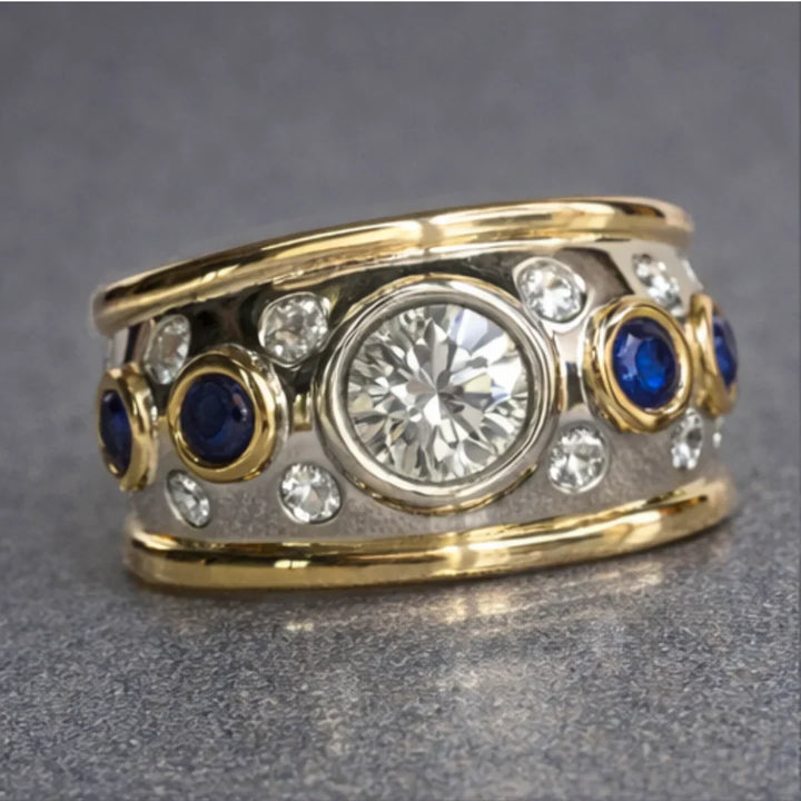 Vintage gold ring with oval stone