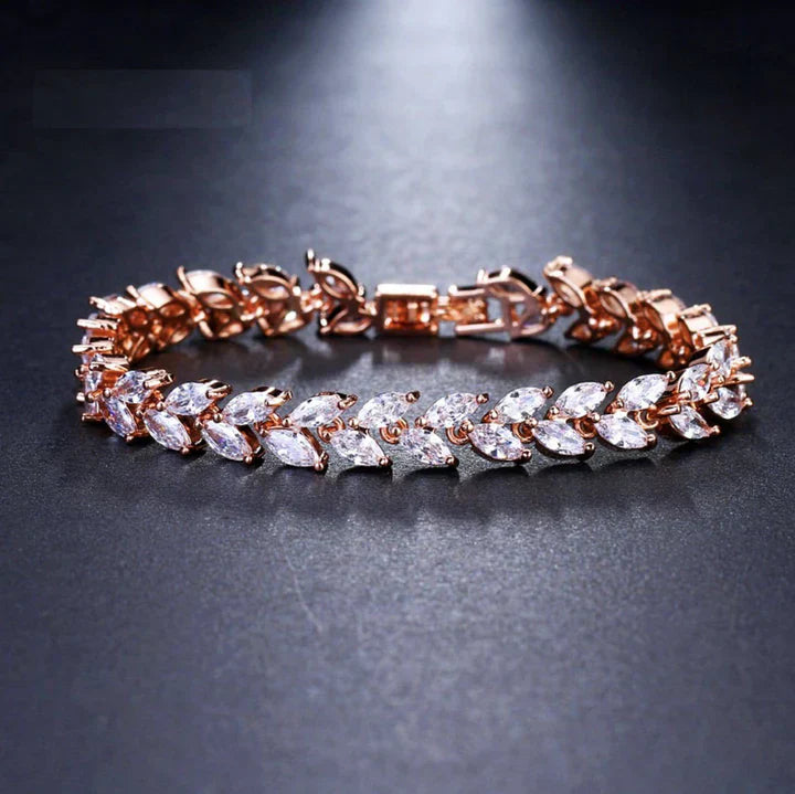Nemorina Foliora Bracelet | White Gold