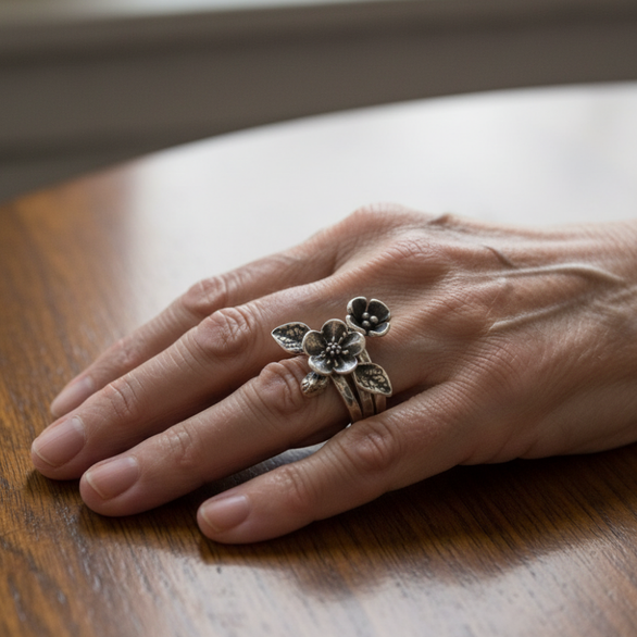 Vintage Floral Silver-Plated Layered Ring