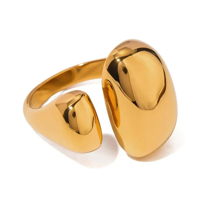 Minimalist gold flow ring