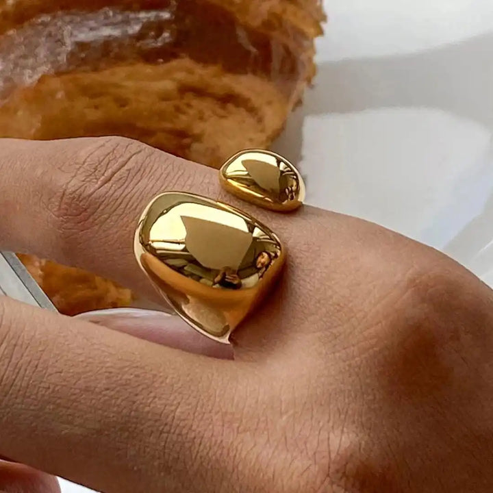 Minimalist gold flow ring