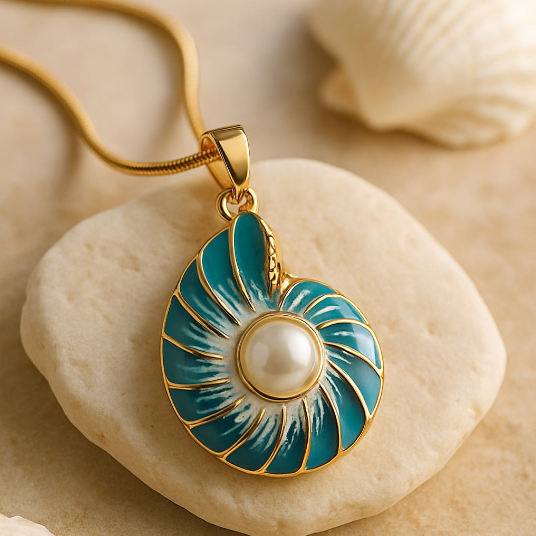 Pearl necklace with blue shell