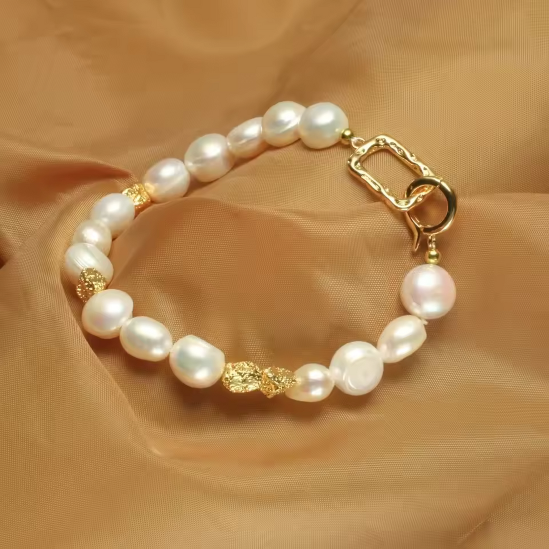 Elegant Baroque Pearl Bracelet