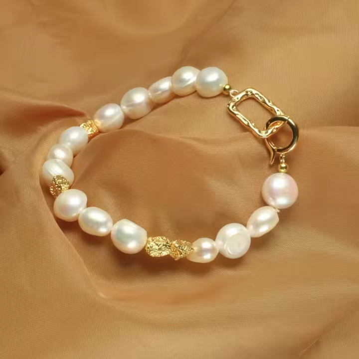 Elegant Baroque Pearl Bracelet