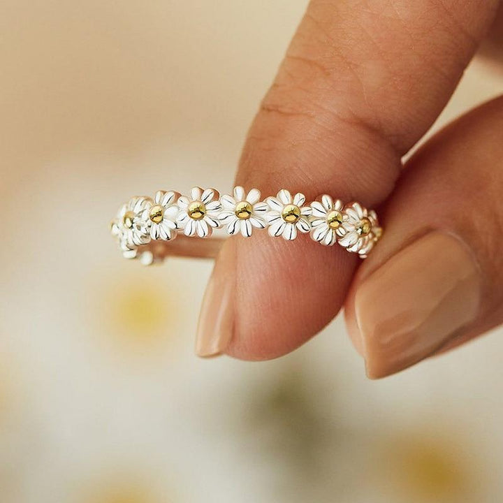 Silver Ring Daisy with Enamel - Haller