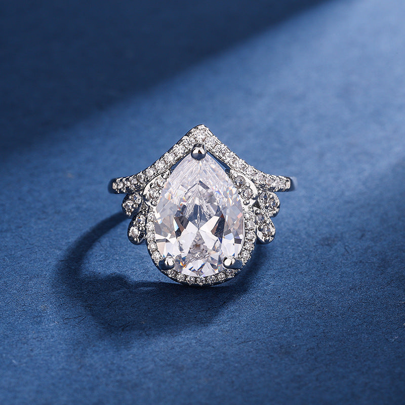 Aria White Drop Set | White Gold