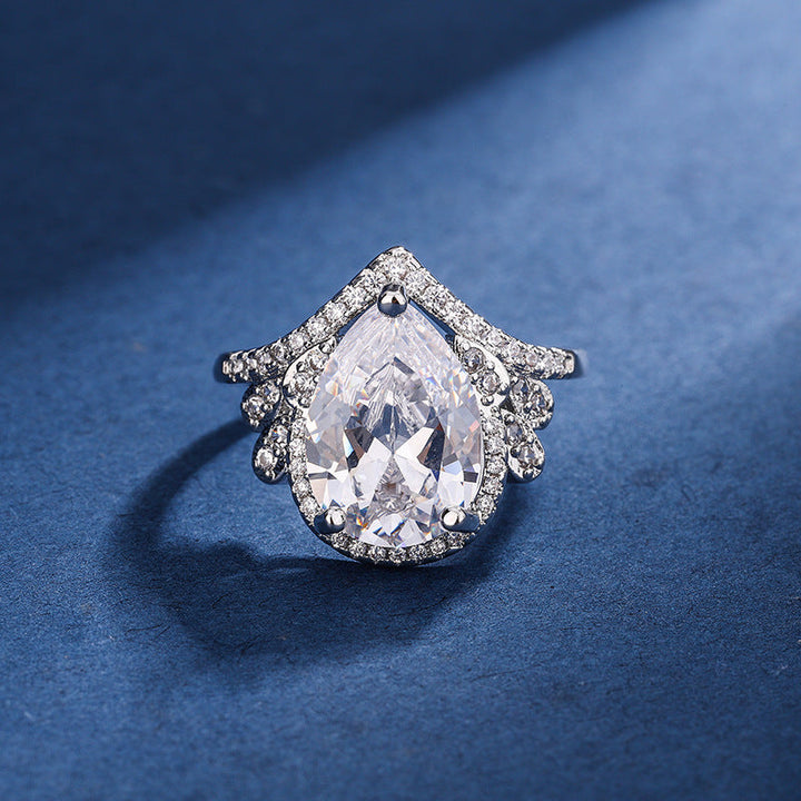 Aria White Drop Set | White Gold