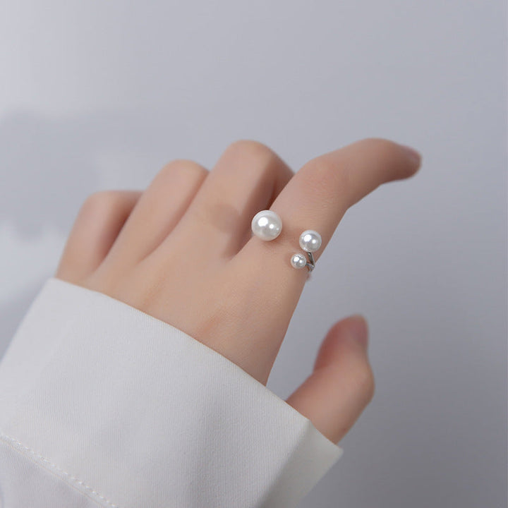 Elegant Ring with Three Pearls - Haller
