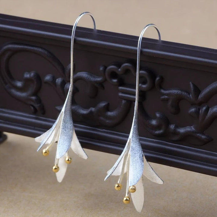 Exclusive Silver Floral Earrings - Haller