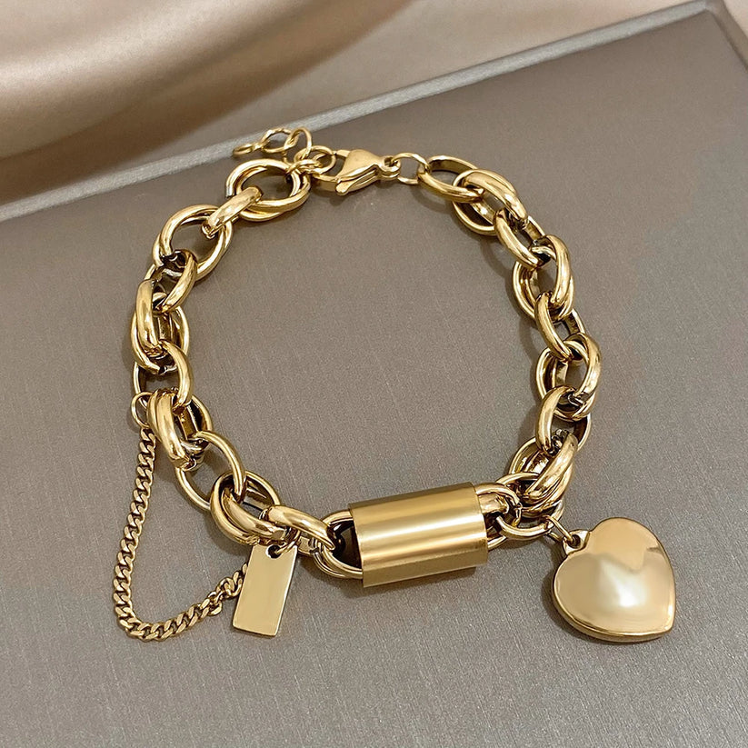 Solid gold bracelet