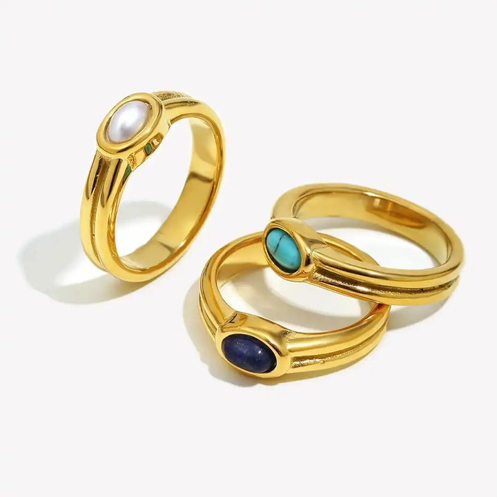 Vintage Gold Ring with Natural Stone