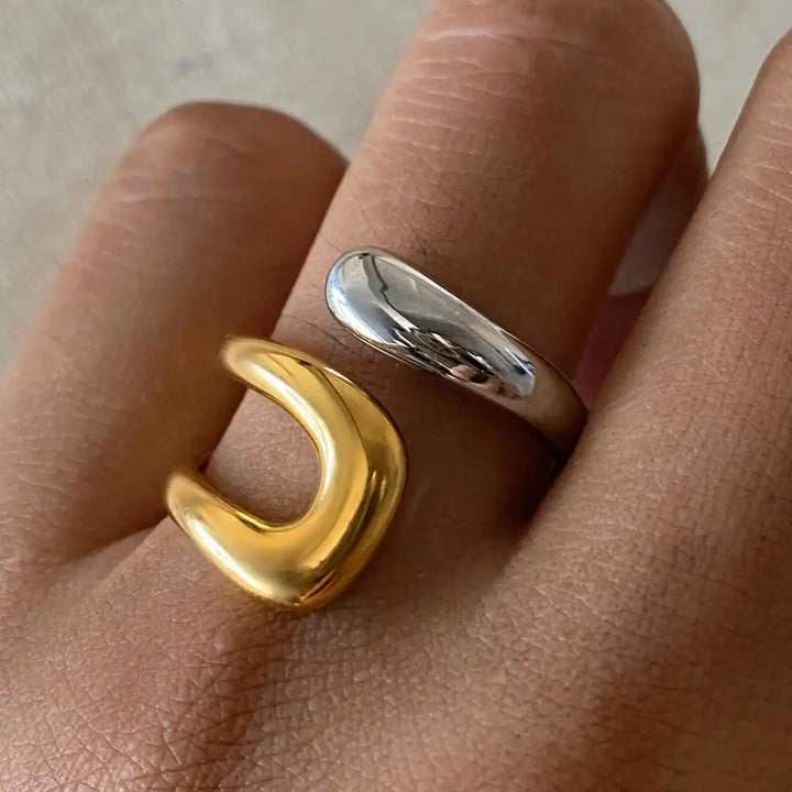 Timeless open gold ring