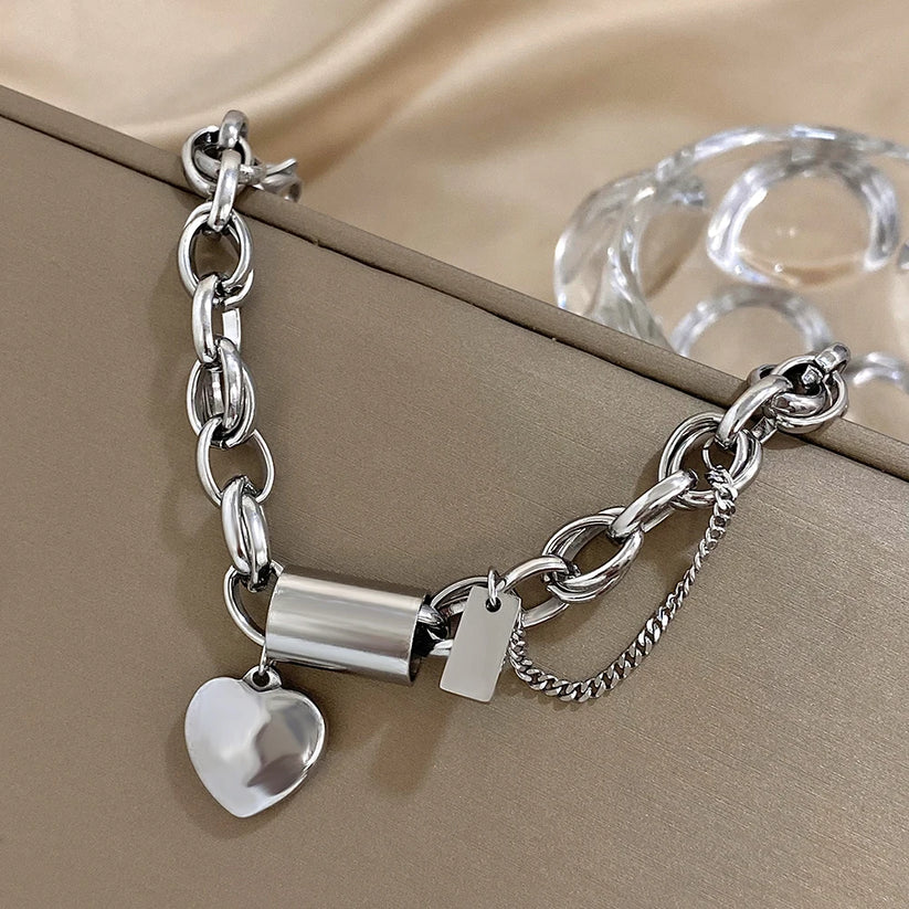 Solid Heart Bracelet | Gold