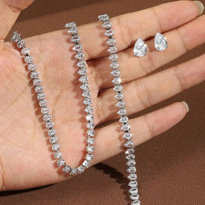 Gorgeous transparent round cubic zirconia bridal set
