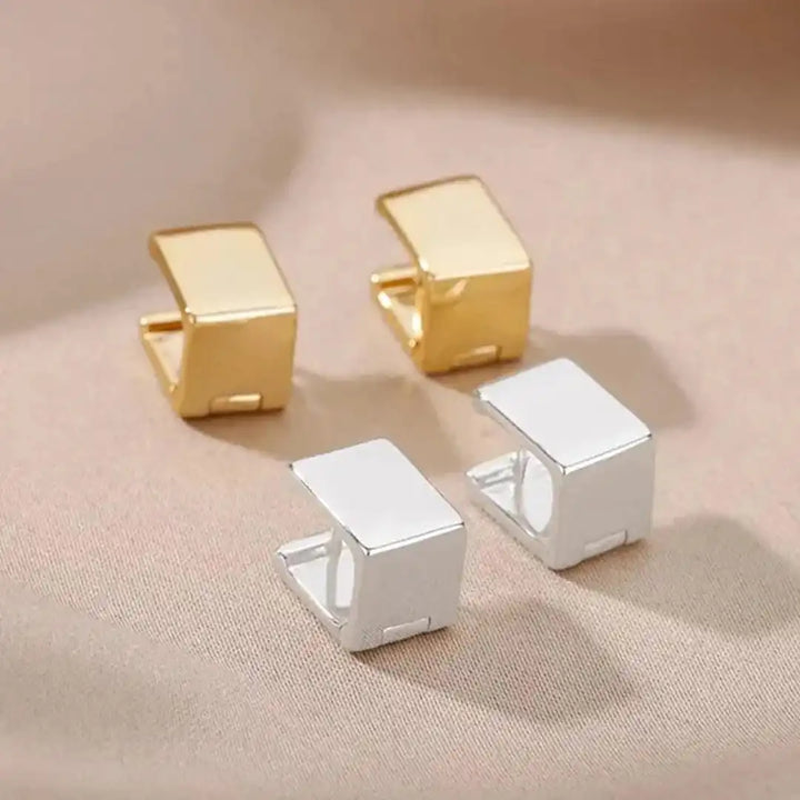 Gold geometric square earrings