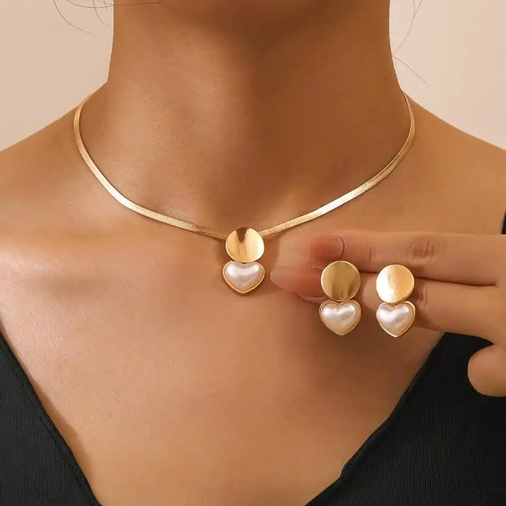 Vintage Gold Heart Necklace and Earring Set