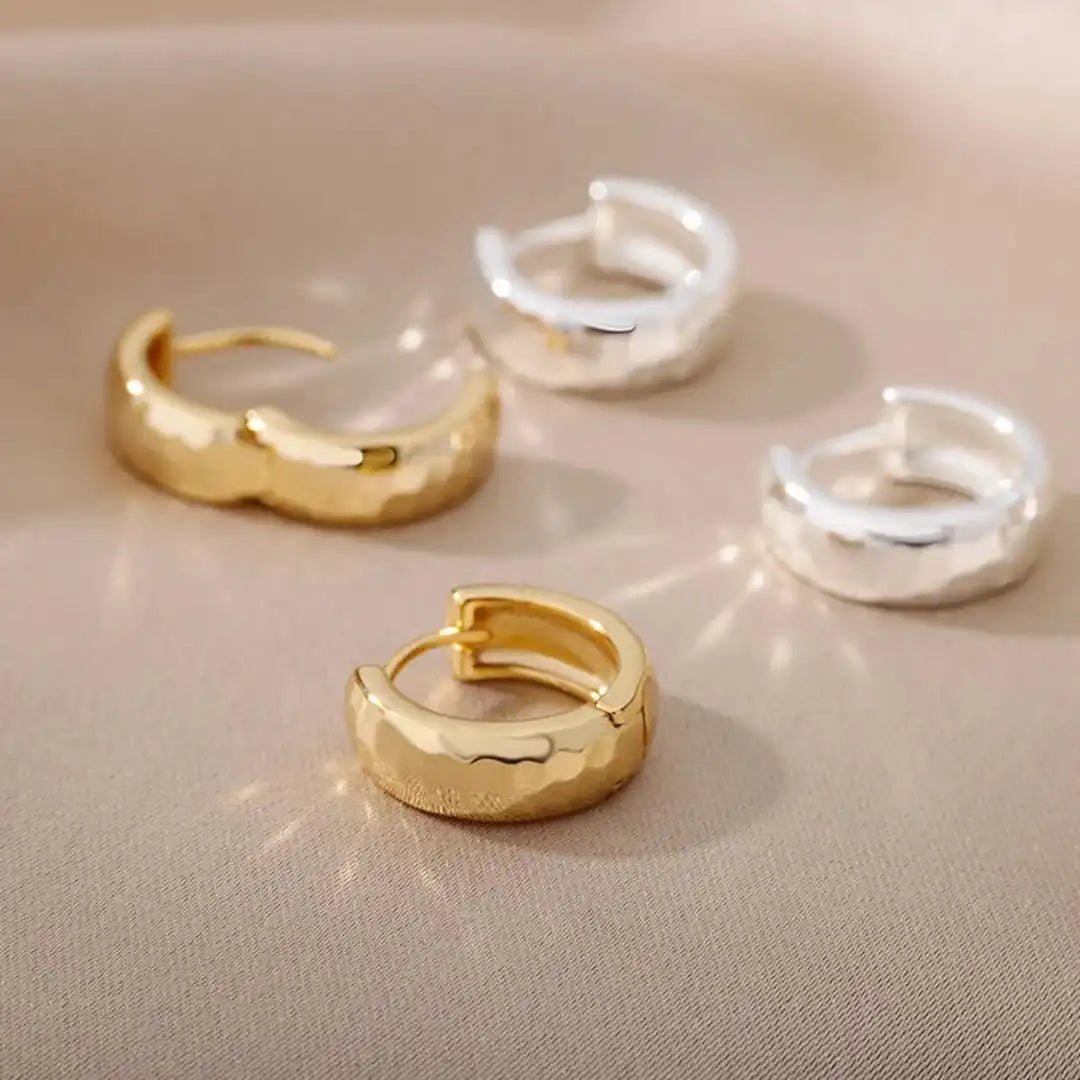 Timeless shaped gold hoop earrings