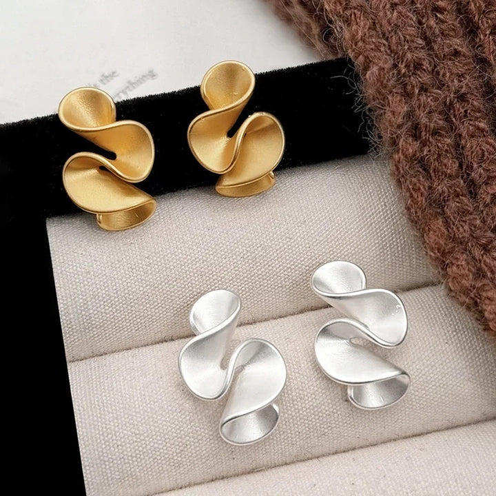 Blossom Stud Earrings in Sterling Silver with 18K Gold - Haller