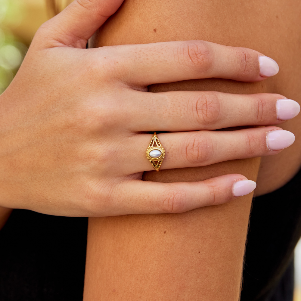 Royal - Vintage Pearl Ring