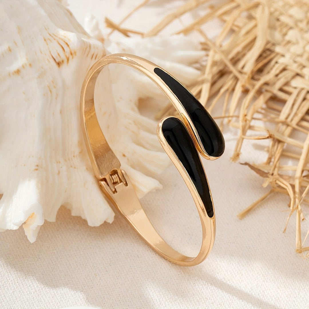 Elegant Gold-Tone Enamel-Glazed Bracelet