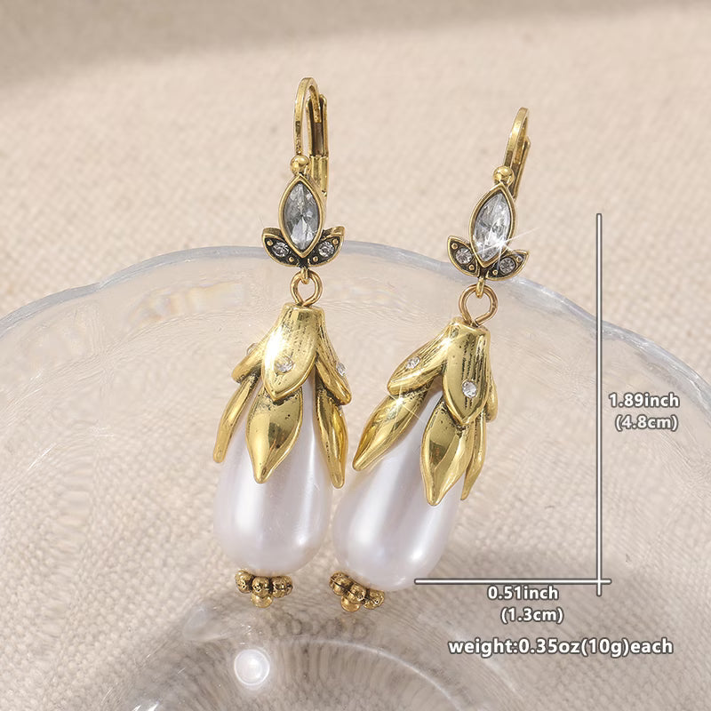 Vintage botanical pearl earrings