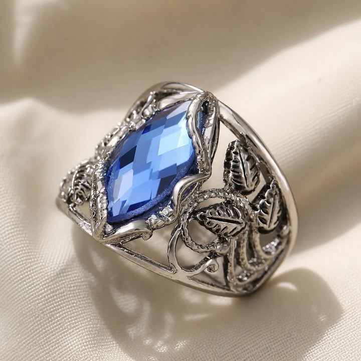 Leaf Ring Sapphire Blue