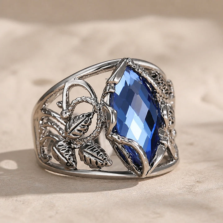 Leaf Ring Sapphire Blue