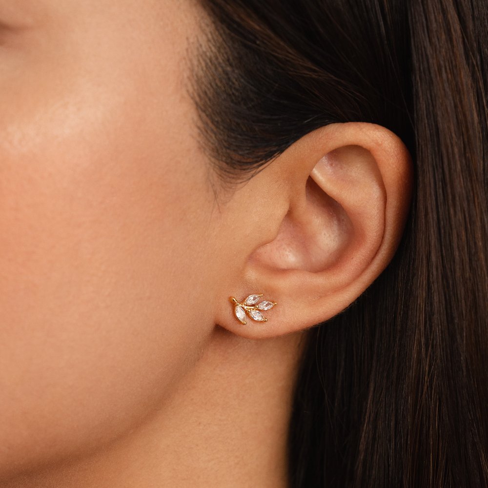 Chic leaf earrings with crystal