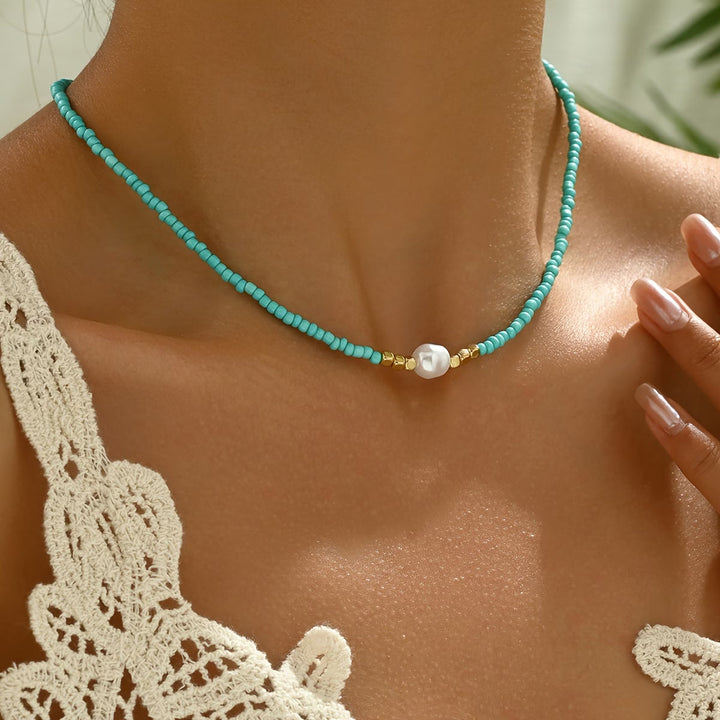 Minimalist Turquoise Bead Necklace