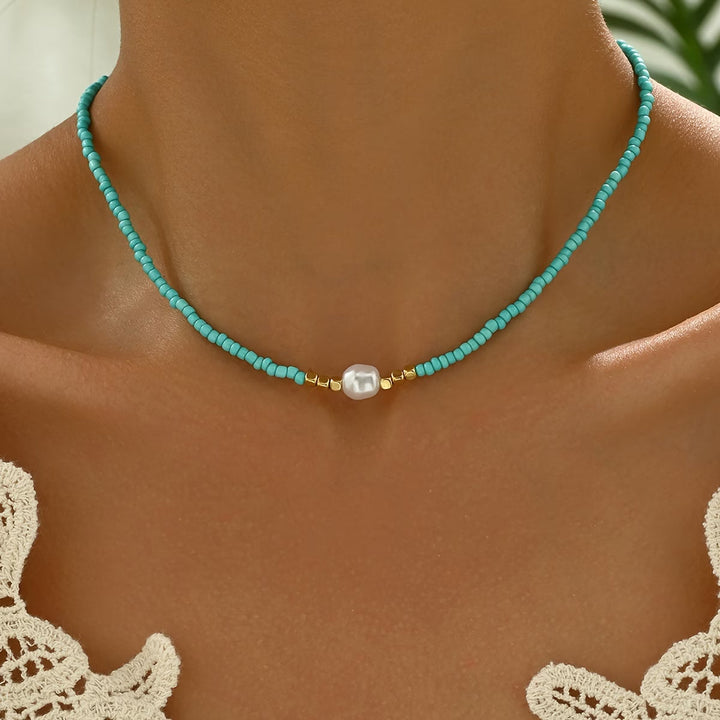 Minimalist Turquoise Bead Necklace