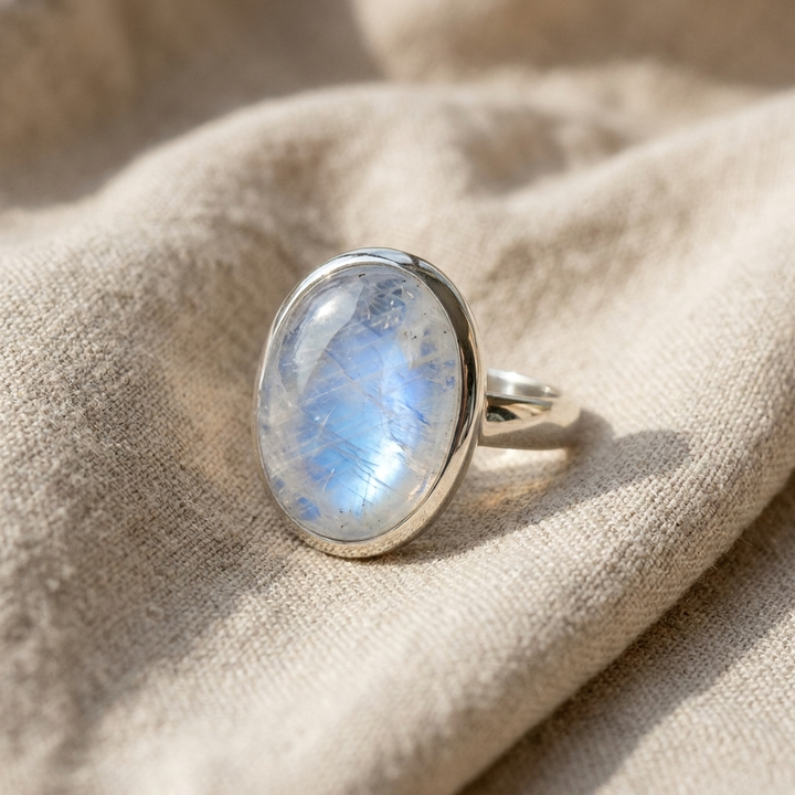 Vintage ring with oval moonstone in silver tone
