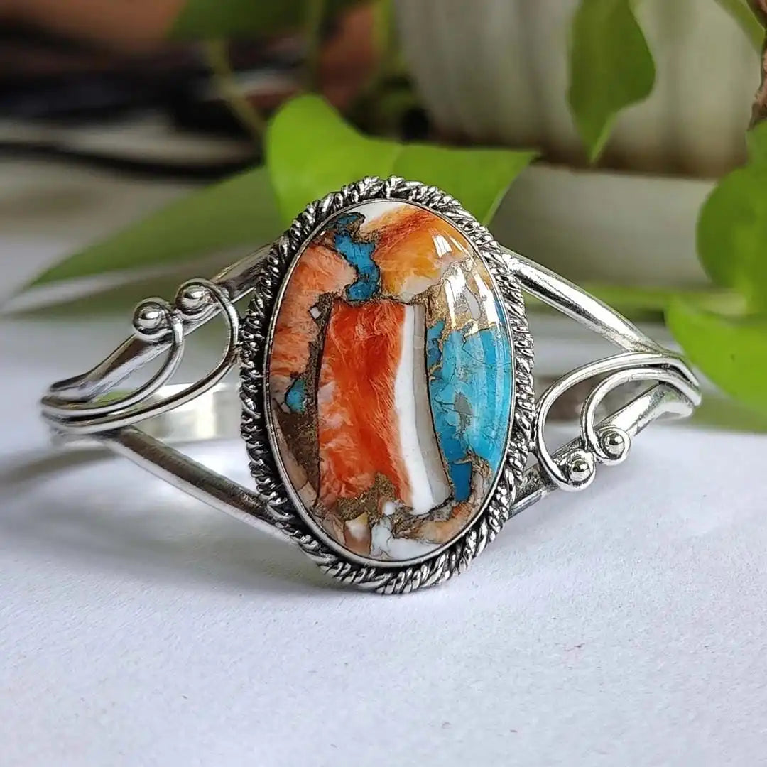 Vibrant Bracelet with Gemstone Inlay