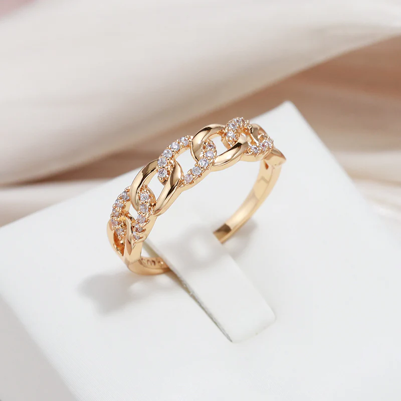 Gold Ring Chic Weave