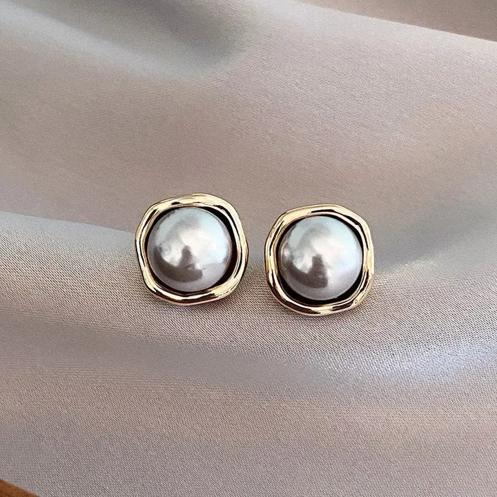 Elegant Earrings with Black Pearl - Haller