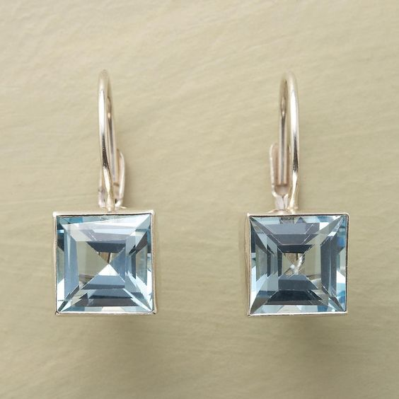 Vintage earrings with blue cube glass