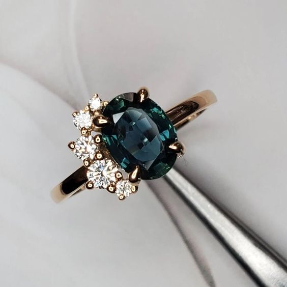 Vintage Ring with Blue Crystal & Cubic Zirconia