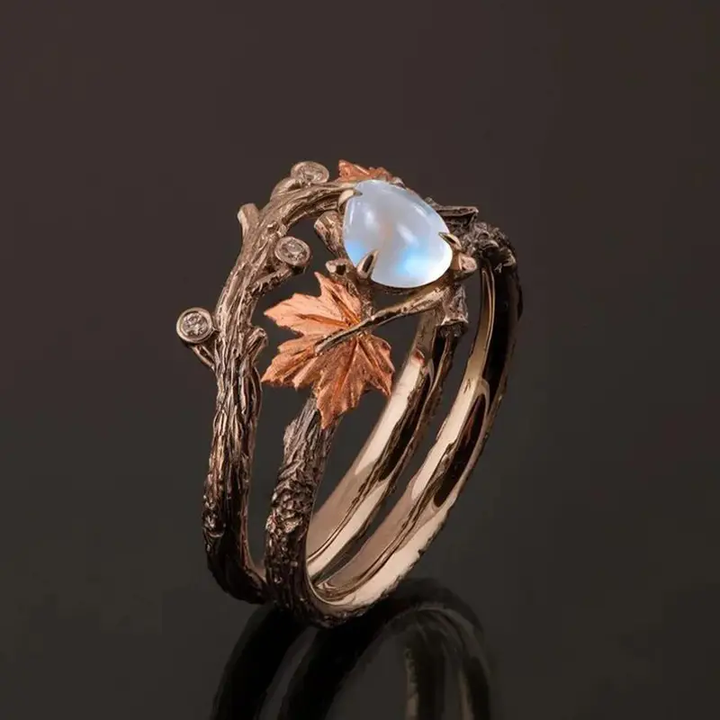 Natural ring with moonstone