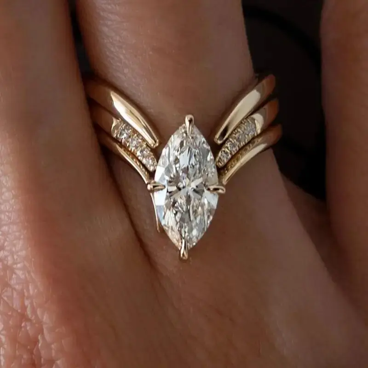 Gold Ring Teardrop Crown