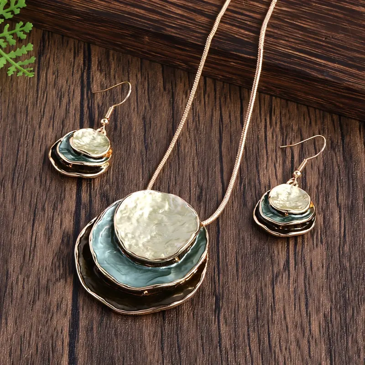 Vintage set with blue stones (necklace + earrings)