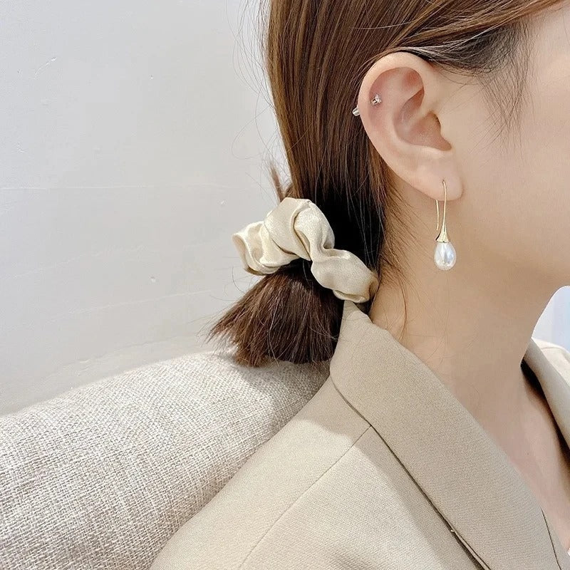 Classic Helena Pearl Earrings - Haller