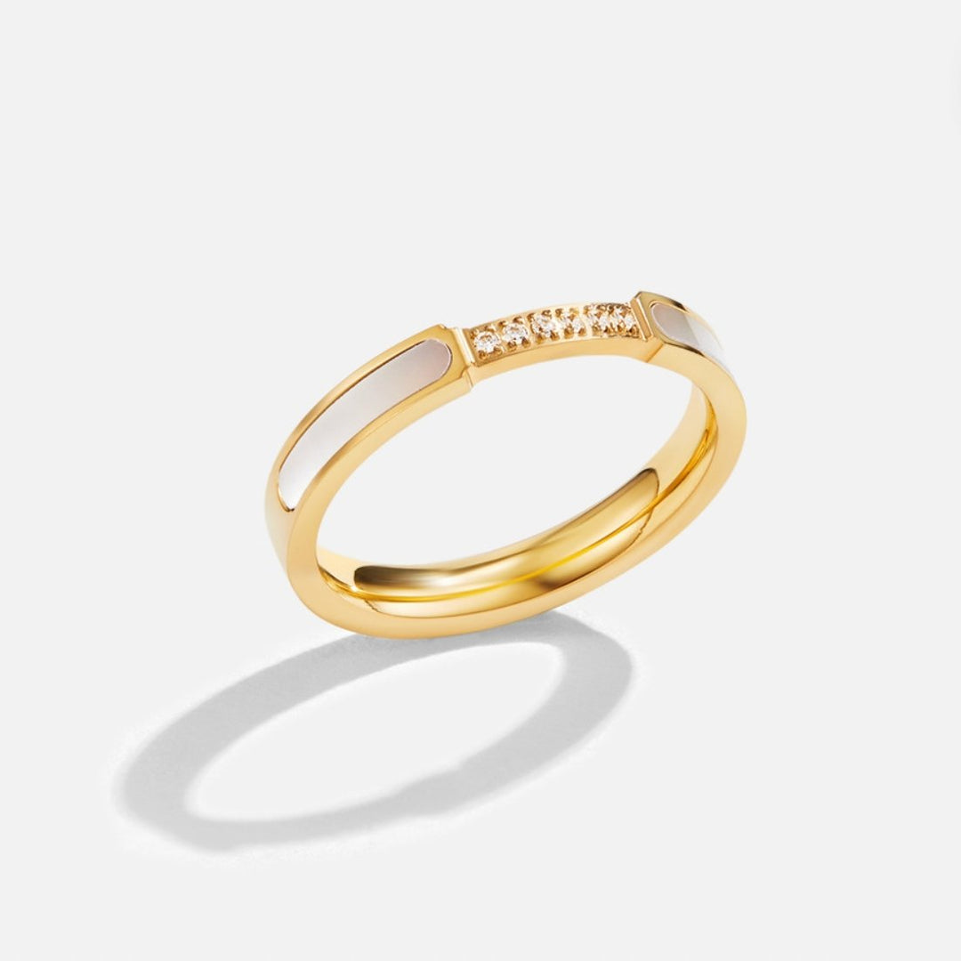 Unity - Ring with Pearl & Crystal
