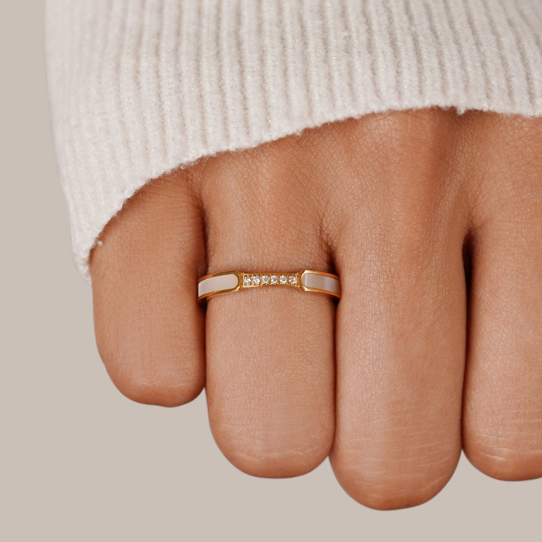 Unity - Ring with Pearl & Crystal
