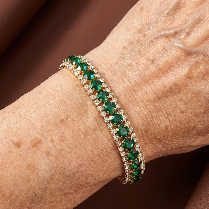 Intertwined Emerald and Gold Bracelet
