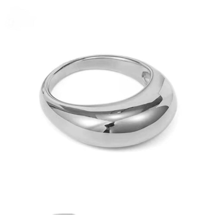Timeless gold arch ring