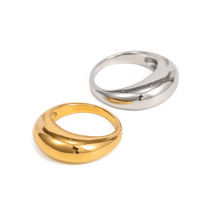 Timeless gold arch ring
