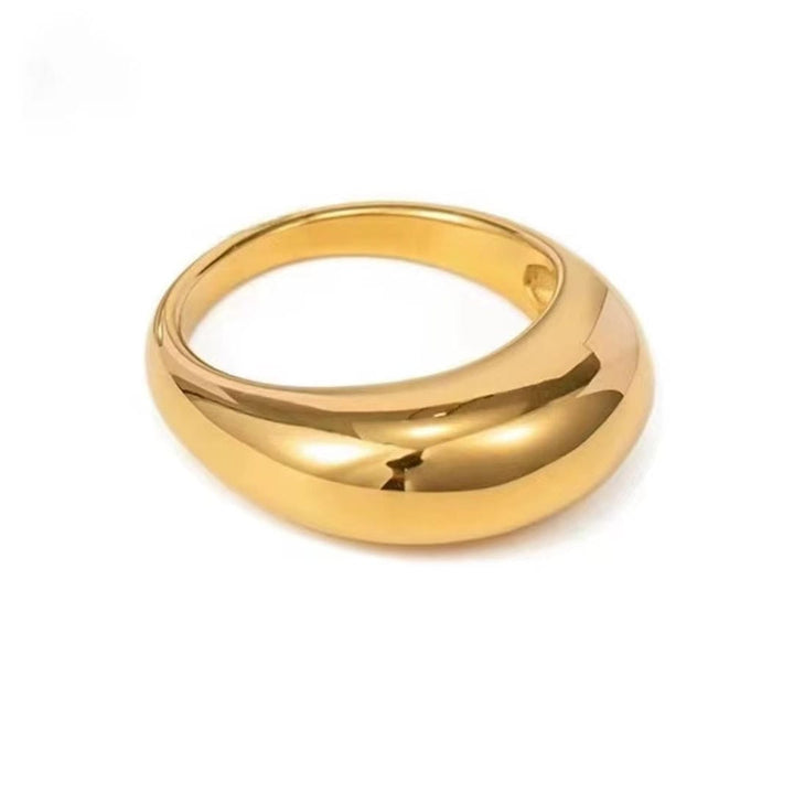 Timeless gold arch ring